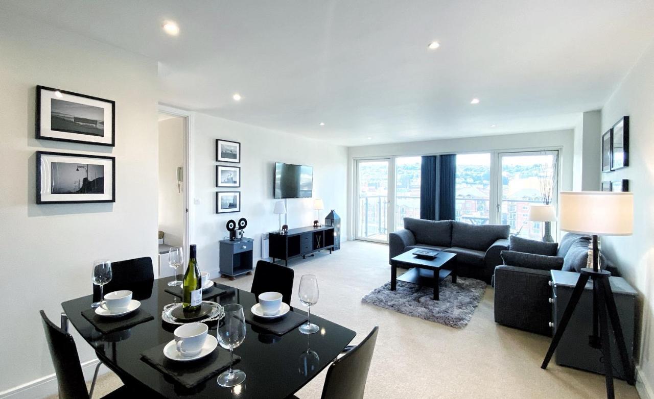Artistic And Luxurious Apt With Sea View. Beach Side Суонзи Екстериор снимка